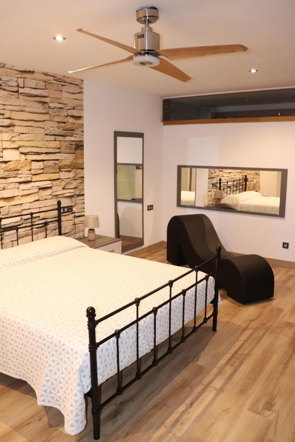 Loft Romantic Ca L'Enric Vique-Baix Emporda Regencos Exterior photo